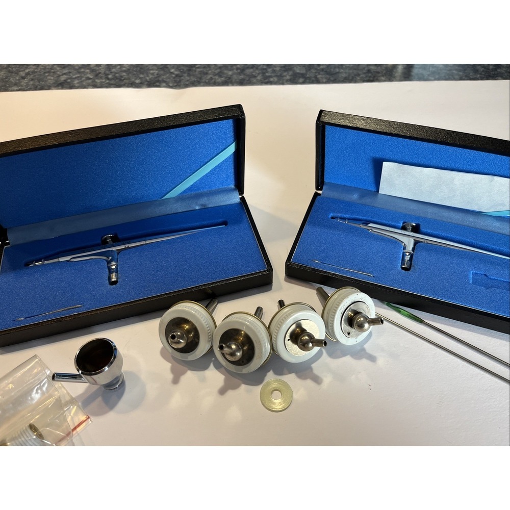 2 Iwata Air Brushes (in Box) HP-A Bundle